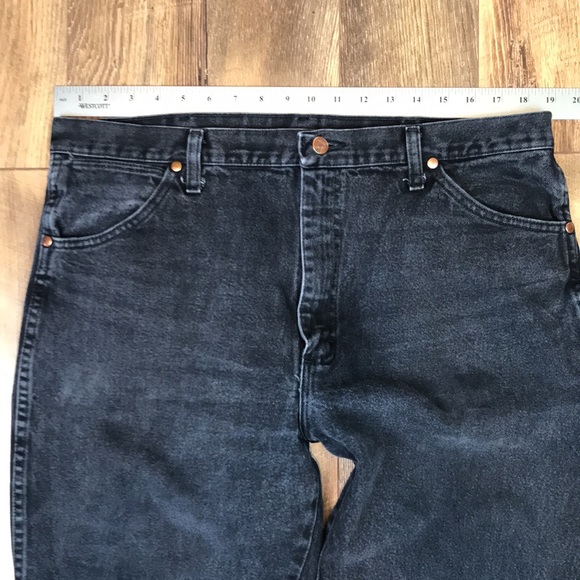 Wrangler Black Patch Cowboy Cut Jeans 13MWZ - Picture 4 of 9